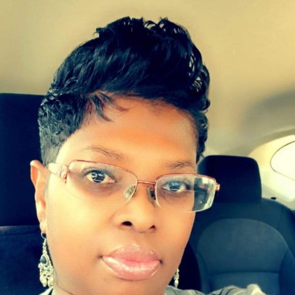 Meet Posh Ambassador Senita - Picture 12 of 13